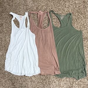 Mossimo Women's Racerback Tank Top Set - small and xs